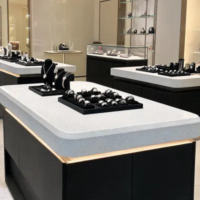 Retail display fixtures in quartz